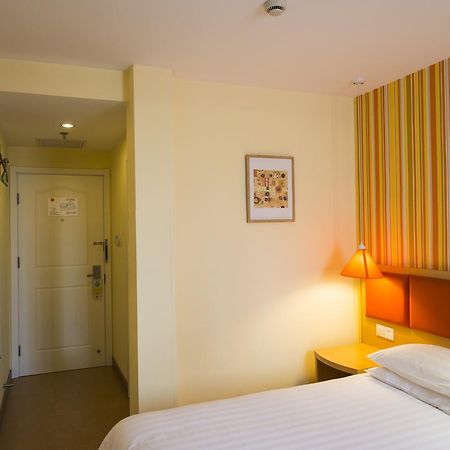 Home Inn Beijing Headquater World Park Exterior foto